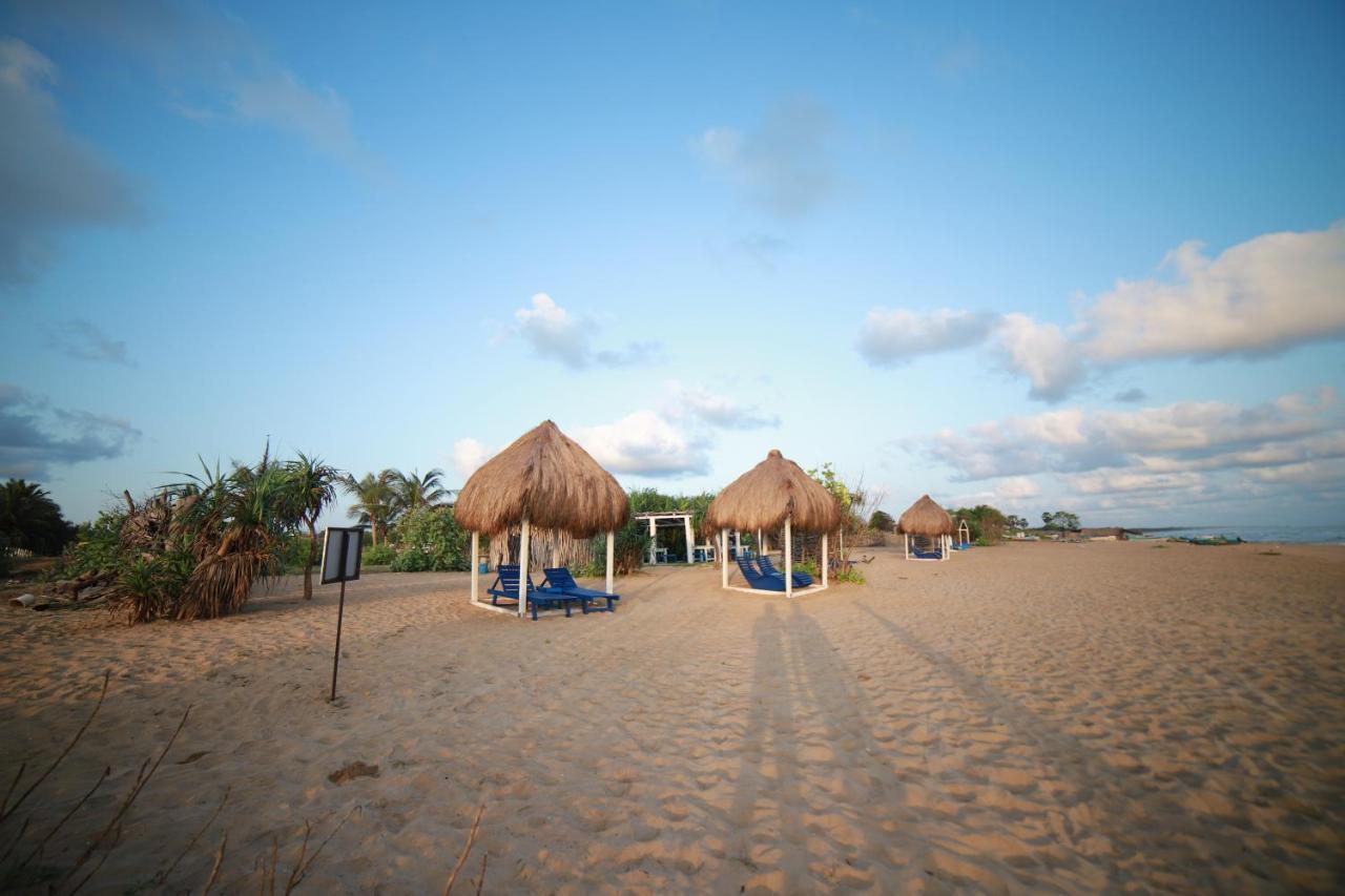Amanta Beach Нілавелі Екстер'єр фото